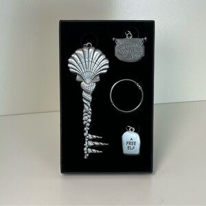 Harry Potter Dobby A Free Elf Keychain - The Wizarding Trunk Exclusive Item